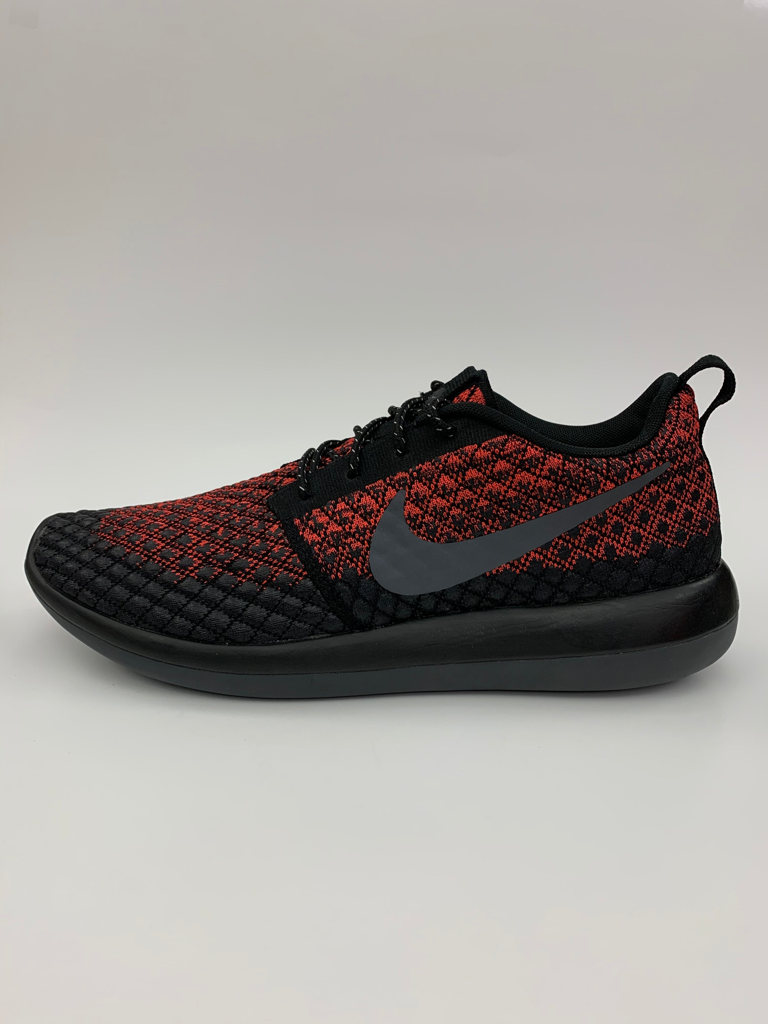 roshe flyknit black